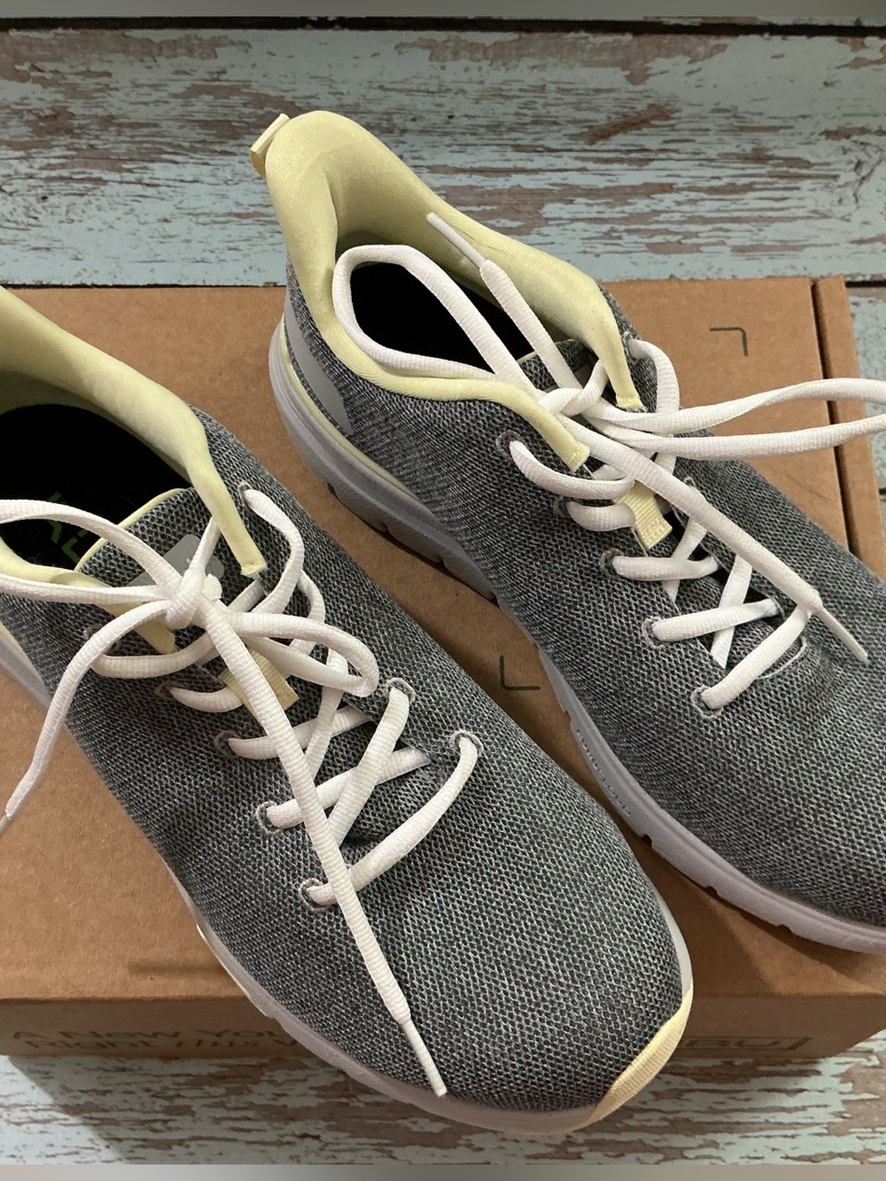 KURU Women's Gray Athletic Shoes